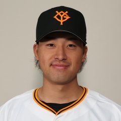 読売ジャイアンツ　堀田賢慎　ユニフォーム 読売ジャイアンツ 堀田賢慎 ユニフォーム - メルカリ
