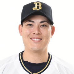 オリックス　九里亜蓮選ユニフォームXO 期間限定・受注販売】Buffaloes九里亜蓮投手通算1000奪三振達成