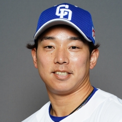 中日ドラゴンズ 宇佐見真吾 レプリカユニフォーム(ホーム) 39 宇佐見 真吾 | 中日ドラゴンズオフィシャルグッズショップ